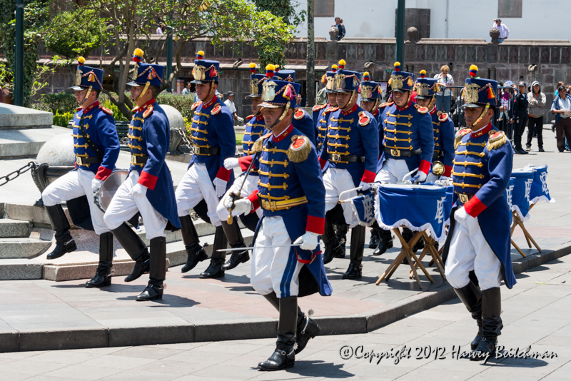 3135 Changing of the guard at the presidential palace.jpg